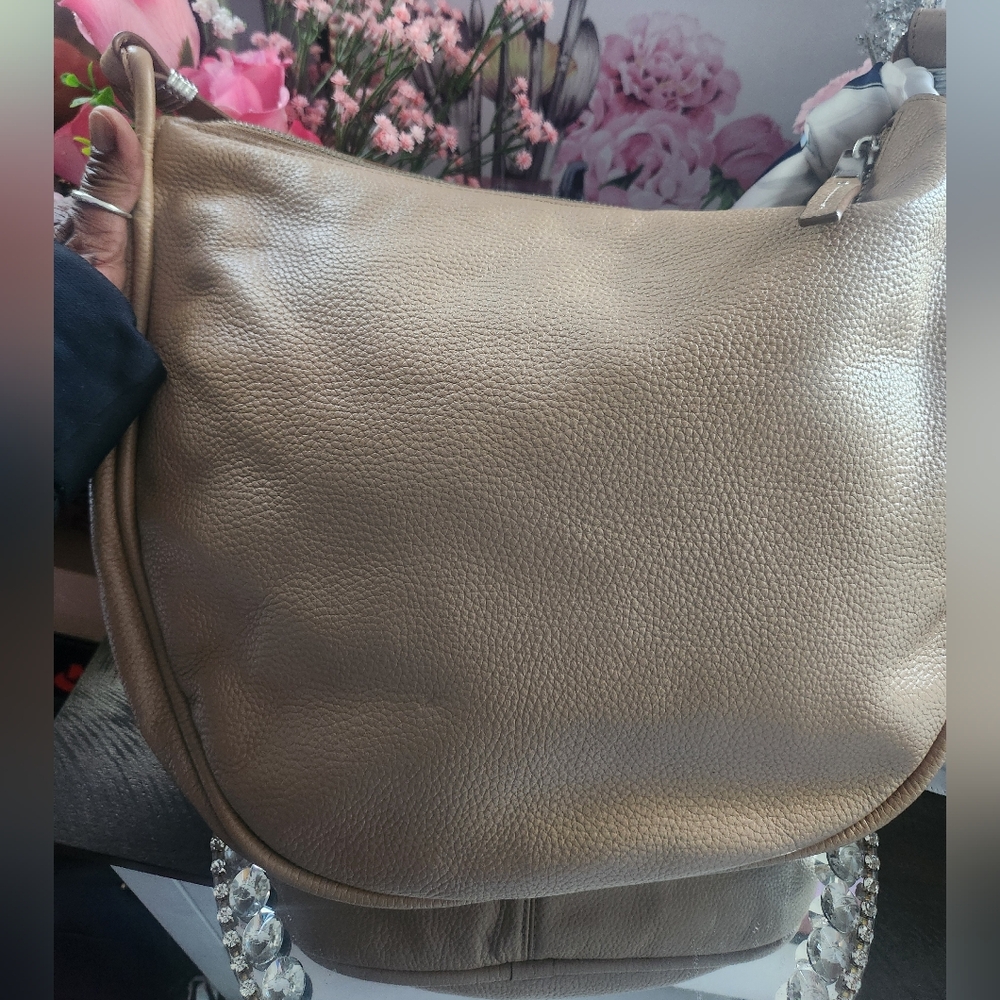 Marc Jacobs LargeTaupe Leather Shoulder Bag EUC - Picture 8 of 14